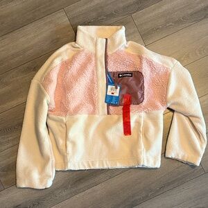 Columbia Soft Pink and Cream Fleece Pullover
